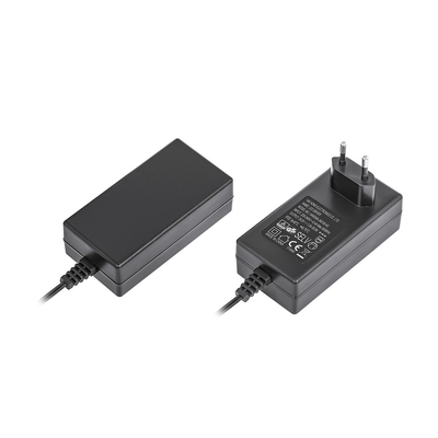 Un buon prezzo. Bianco / Nero Universal Pd Potenza 18w / 20w Per la ricarica rapida in linea