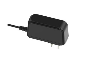 Un buon prezzo. 12 volt Di adattatore universale 1A - 1.5A di corrente alternata con la spina degli Stati Uniti per Nord America in linea