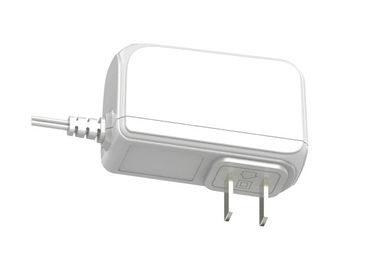Un buon prezzo. Bianco medico medico universale dell'adattatore di potere dell'adattatore 12v 1A 12W di CA con il Pin del CN in linea