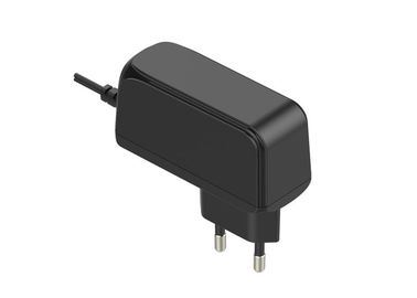 Un buon prezzo. efficienza universale della classe 6 di Energy Star di colore del nero dell'adattatore di corrente alternata Della spina di 18W UE in linea