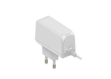 Un buon prezzo. 90 - spina medica del KA dell'adattatore di potere di commutazione dell'adattatore 5V 3A di CA 264VAC in linea