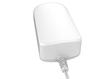 Un buon prezzo. Bianco mondiale universale della spina di adattatore di viaggio della spina del KA dell'AU del CN 12v 3A in linea