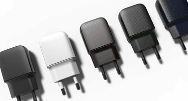 comprare 5V 1A/2.1A/2.4A scelgono il carico veloce di USB dell'adattatore universale doppio di CA online manufacture