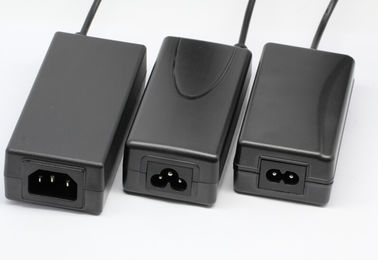 Un buon prezzo. 24v 5a Desktop Power Adapter Nero / Bianco Certificati US e CE in linea
