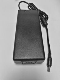 Un buon prezzo. 90 - adattatore da tavolino 72W di potere di CC di CA di 264V 12V 6A universale per il carico veloce in linea
