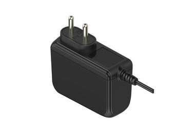 Un buon prezzo. adattatore 12v di CC di CA della spina del forcone UE dell'adattatore 2 di corrente continua di CA di 3A 36W in linea