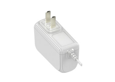 Un buon prezzo. Adattatore bianco di corrente alternata Del supporto della parete di 5V 1A/5V 1.5A/12V 1A con la spina del CN Stati Uniti UE JP in linea