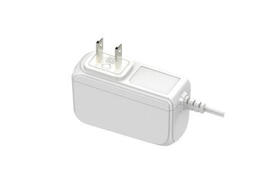 Un buon prezzo. Adattatore universale 15W 12V 1.25A di corrente continua di CA del supporto della parete della spina degli Stati Uniti per il decoder in linea