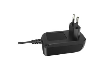 Un buon prezzo. Adattatore del supporto della parete di commutazione di CA della spina 18W 12V 1.5A di UE con CE/approvazioni contabilità elettromagnetica/di GS in linea