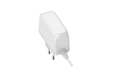 Un buon prezzo. spina 2A bianco di 24W UE supporto universale della parete di CC di CA dell'adattatore di potere di 12 volt in linea