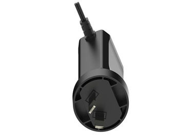 Un buon prezzo. adattatore universale della parete dell'alimentatore in CC di CA di 5V 1.5A per il carico del telefono in linea