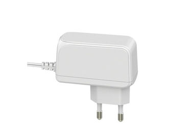 Un buon prezzo. Il KC ha certificato l'adattatore universale del caricatore di CC di CA dell'adattatore 12V 1.5V di corrente alternata in linea